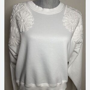 American Eagle white sweatshirt.